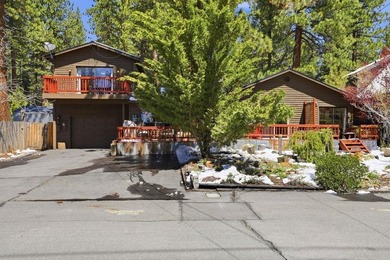 Nestled on a beautifully landscaped, expansive 0.21-acre lot on - photo 1