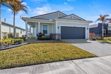 This comfortable, contemporary home in the heart of Tradition - photo 2