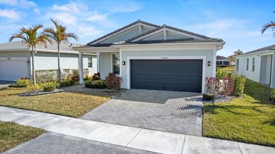 This comfortable, contemporary home in the heart of Tradition - photo 3