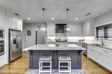 NEW PRICE!!! WELCOME TO 705 QUEENS CT. in the Gated Kensington - photo 18