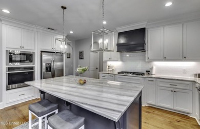 NEW PRICE!!! WELCOME TO 705 QUEENS CT. in the Gated Kensington - photo 19