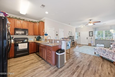 Enjoy Lowcountry living in this beautifully maintained 2BR/2.5BA - photo 20