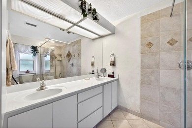 Experience the ultimate Florida lifestyle in this beautifully - photo 21
