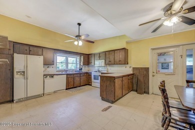 Seller is very motivated....bring reasonable offer. This - photo 7
