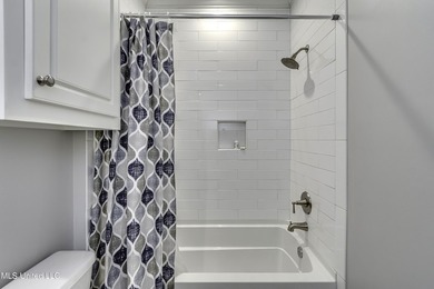 NEW PRICE!!! WELCOME TO 705 QUEENS CT. in the Gated Kensington - photo 37