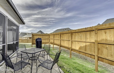 NEW PRICE!!! WELCOME TO 705 QUEENS CT. in the Gated Kensington - photo 49