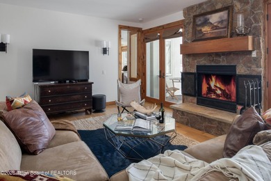 Set within the Teton Pines Country Club community, this - photo 3