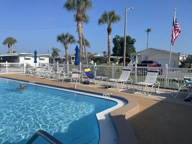 Welcome to Lake Haven, a 55+ age-qualified active and vibrant - photo 11