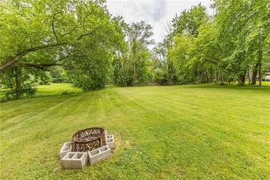 Exceptional and move-in ready split-level gem in the highly - photo 42