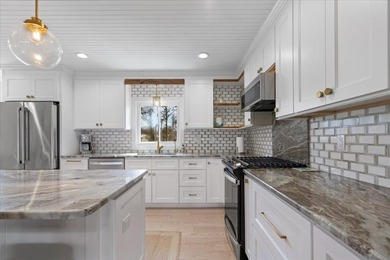 Waterfront Living in Cedar Key - Fully Furnished & Move-In Ready - photo 50
