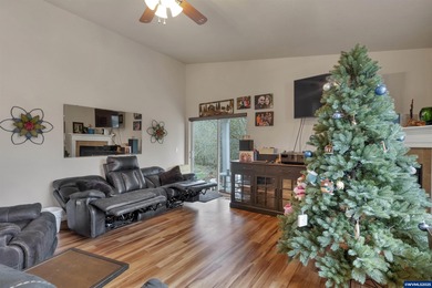 Beautiful single-level home in a private Turner subdivision