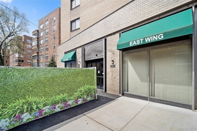 Commuter's dream with assigned outdoor parking! Welcome to - photo 23