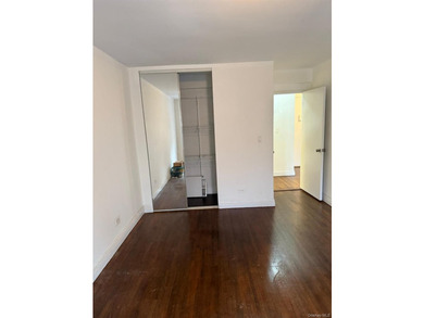 Welcome to Apartment 405, a well-maintained and spacious - photo 11