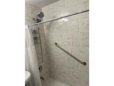 Welcome to Apartment 405, a well-maintained and spacious - photo 13