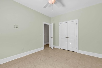 Discover the perfect blend of elegance and comfort in this - photo 14