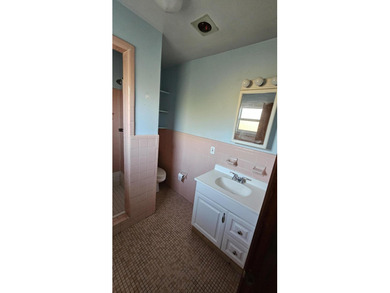 Embrace the coastal lifestyle with this charming fixer-upper - photo 14