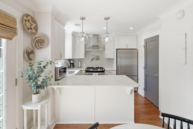 HARLESTON VILLAGE PIED-A-TERRE! Imagine living in the heart of - photo 15