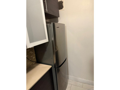 Welcome to Apartment 405, a well-maintained and spacious - photo 16
