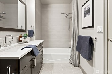Live the luxurious urban life in this sophisticated - photo 22