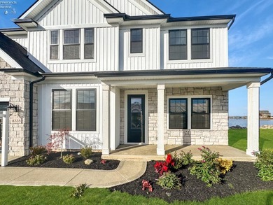Seller's MOTIVATED, bring your offers! Welcome to this stunning - photo 3