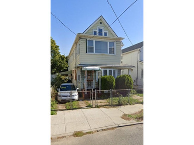 This 2 family home offers an impressive 2500 interior square - photo 1