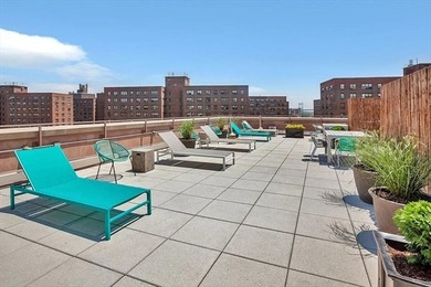 Welcome to Residence B2B, a three-bedroom, one-bath condominium - photo 18