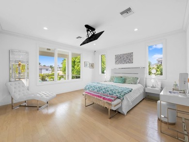 Experience exceptional deepwater living in the prestigious Las - photo 20
