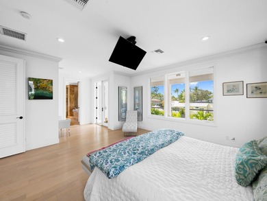 Experience exceptional deepwater living in the prestigious Las - photo 22