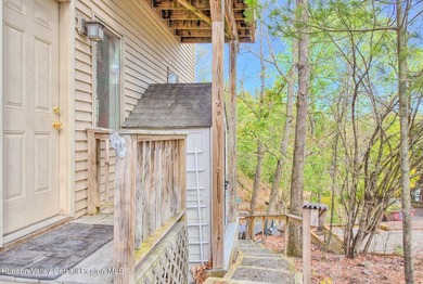 Commanding attention from the moment you enter, this waterfront - photo 5