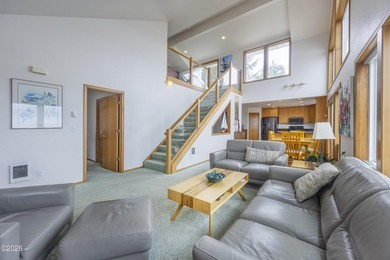 Beautifully maintained Oregon Coast home has just become - photo 7