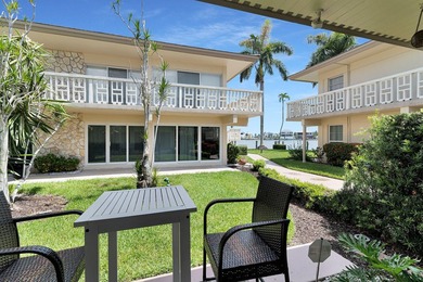 Welcome to your slice of paradise! This beautifully remodeled - photo 10