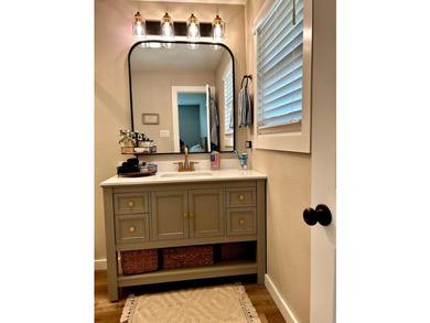 Beautiful open concept home located at the end of a dead end - photo 9