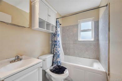 Welcome to 529 Powell Street, a place you'll be proud to call - photo 14