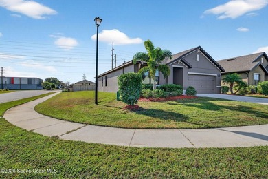 Motivated seller! $10K down & brand-new LVP floor & quartz - photo 33