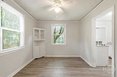 Rare opportunity to own a property with incredible flexibility - photo 6