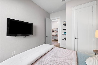 Experience the ultimate waterfront lifestyle in this - photo 17