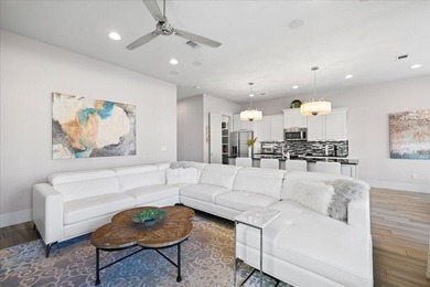 Experience the ultimate waterfront lifestyle in this - photo 19