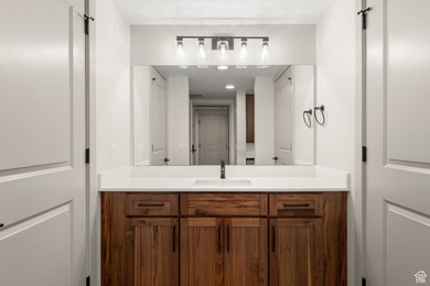 Modern Luxury Condo Near Bear Lake Short term rental Approved - photo 21