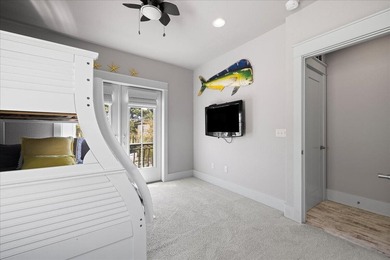 Experience the ultimate waterfront lifestyle in this - photo 32
