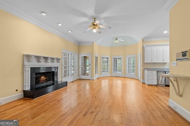 Welcome to a truly majestic residence nestled in the foothills - photo 36
