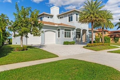 Luxury fully furnished waterfront move in ready. Soaring 24 foot - photo 3