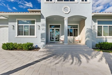 Luxury fully furnished waterfront move in ready. Soaring 24 foot - photo 5