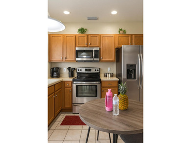 Welcome to comfortable living in the gated community of Thousand - photo 7