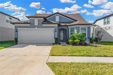 King Lake Home For Sale in Wesley Chapel Florida