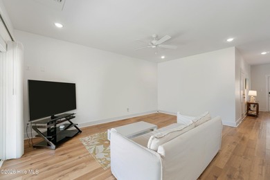 Marinafront 3-bedroom, 3.5-bath townhome in desirable Inlet Cove - photo 33
