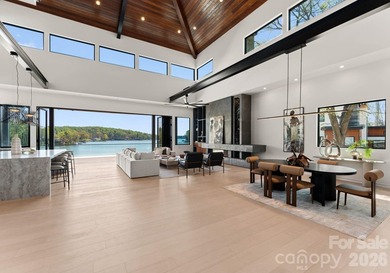 Exquisite Waterfront Masterpiece on Lake Wylie - Discover an - photo 8