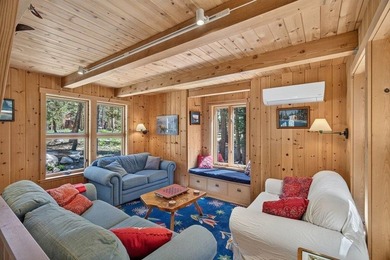 Exceedingly well-built and truly one of a kind, this charming - photo 5
