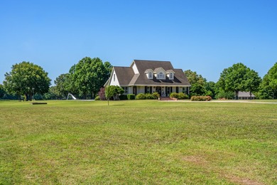 Realtor is related to seller. Escape to your own private - photo 5