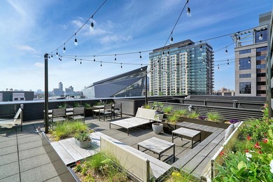 Located in Minneapolis' historic Mill District neighborhood - photo 21