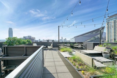 Located in Minneapolis' historic Mill District neighborhood - photo 22